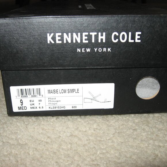 NEW Kenneth Cole Maisie Low Open Toe Block Heel Sandals Red Black Sz 9 NWT - Picture 8 of 8